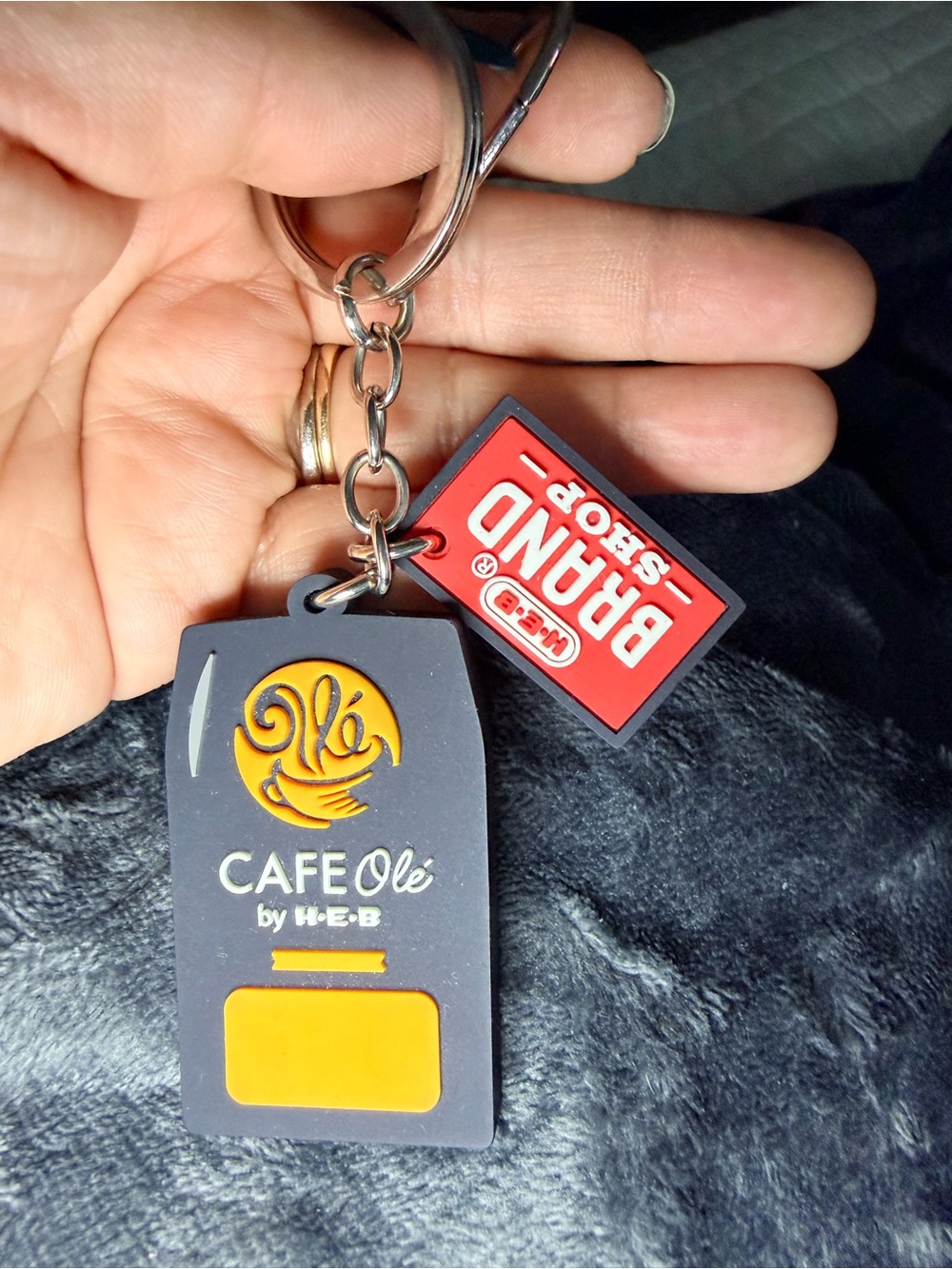 Cafe Olé by Black and Yellow Keychain